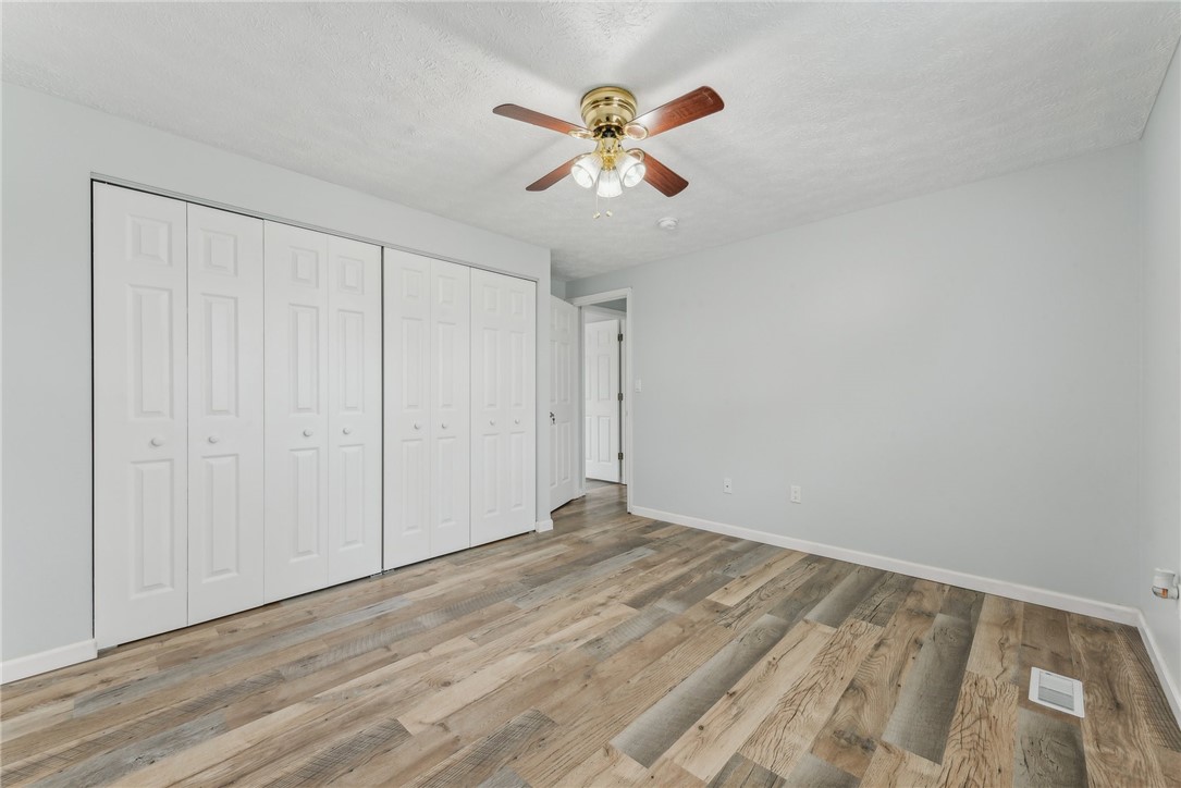 16 Holyoke Dr 1