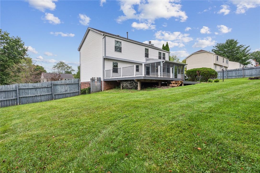 16 Holyoke Dr 1