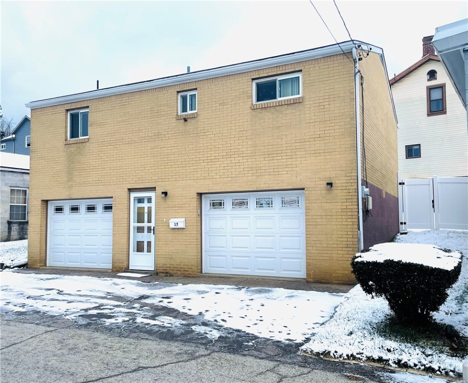 17 Logan St