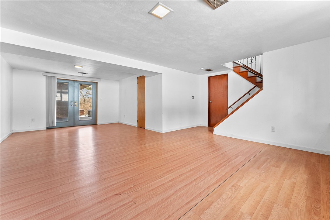 1605 Mount Royal Blvd