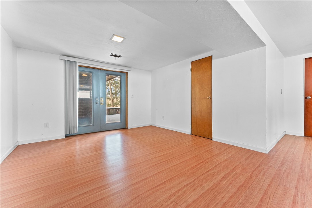 1605 Mount Royal Blvd