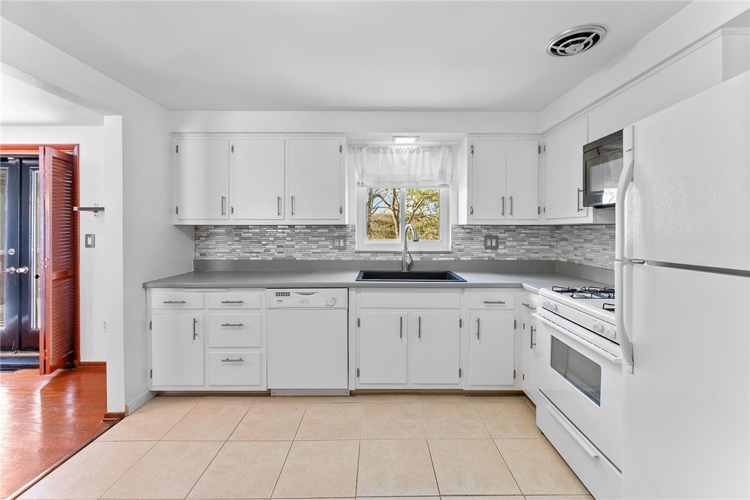 1605 Mount Royal Blvd