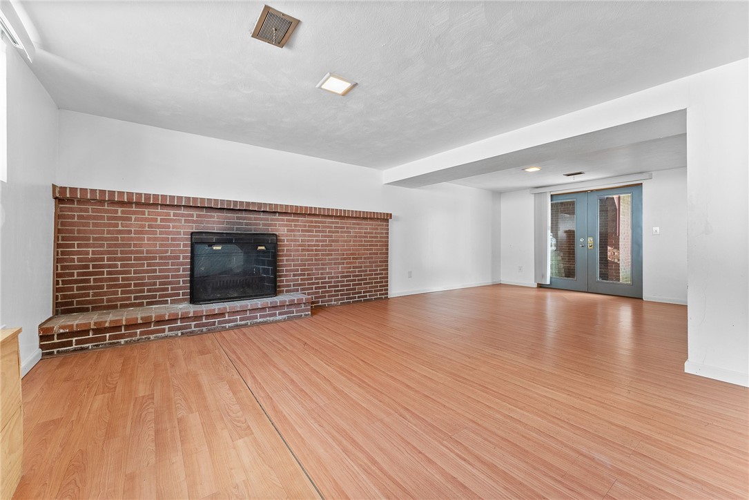 1605 Mount Royal Blvd