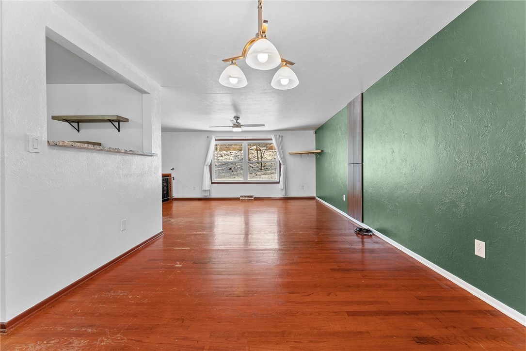 1605 Mount Royal Blvd