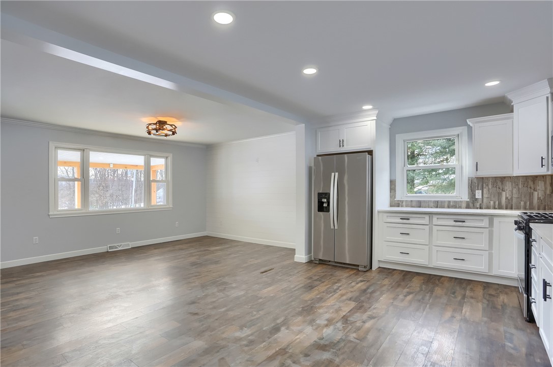 392 Northwestern Dr
