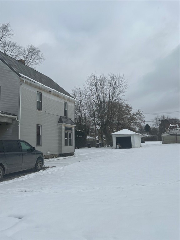 841 Cedar Ave