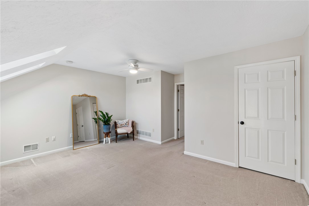 106 Linden Ct