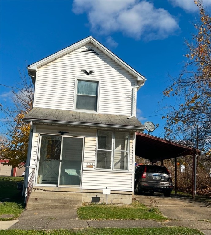 655 Superior St