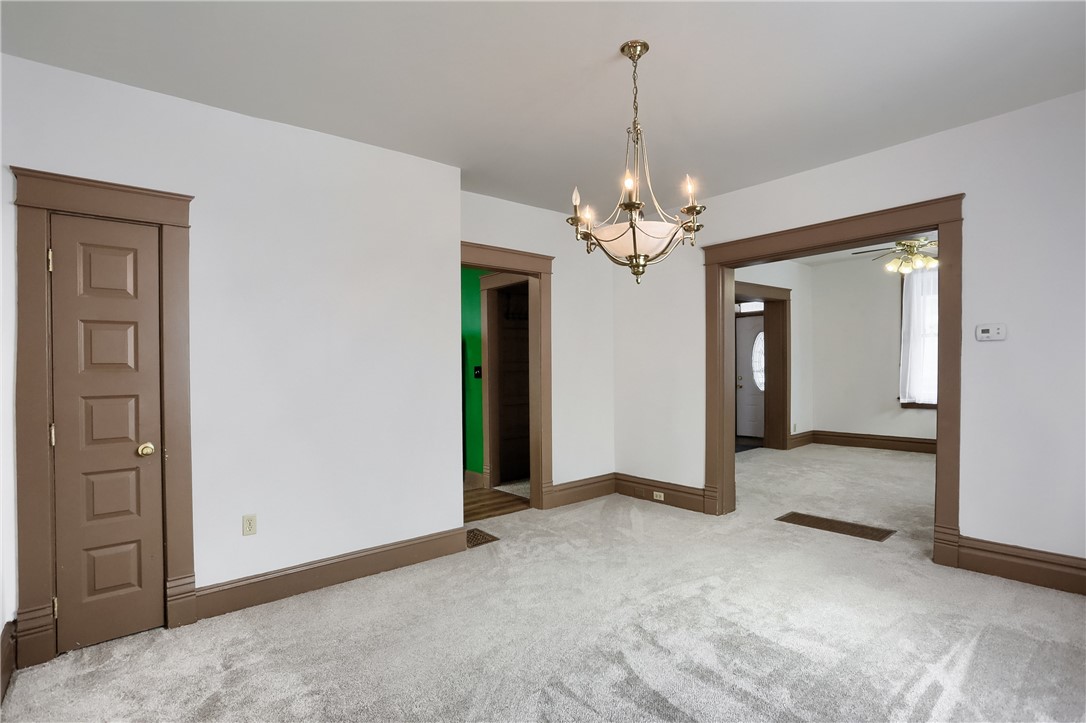 11 W Madison Ave