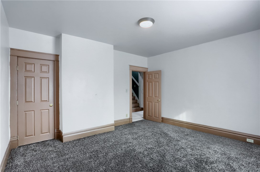 11 W Madison Ave