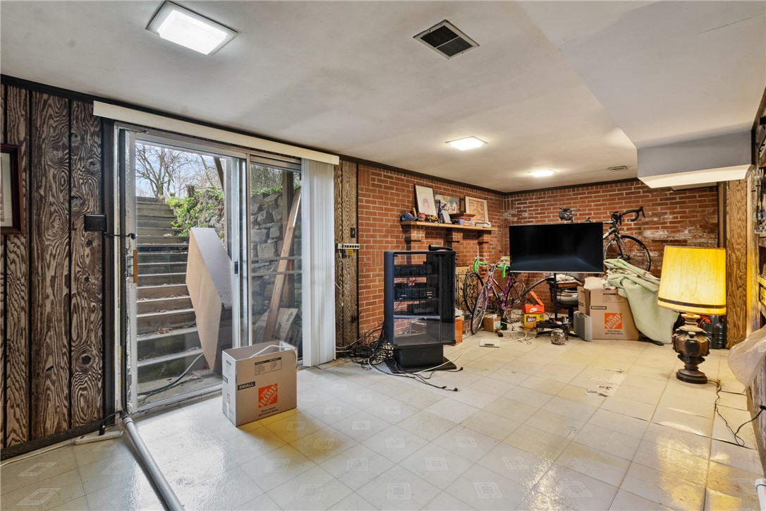 5831 Maple Grove Rd