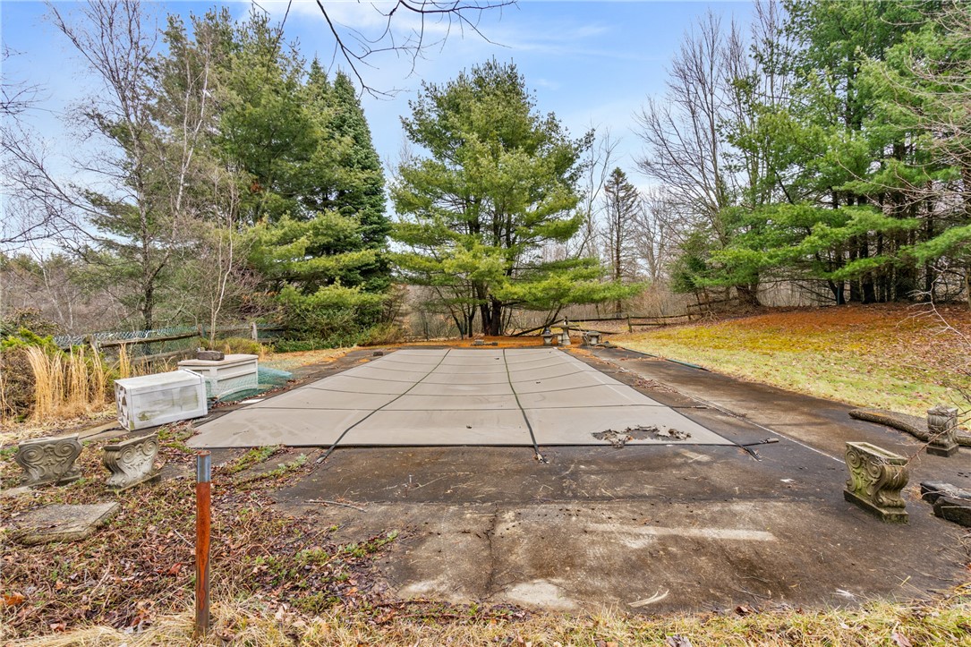 5831 Maple Grove Rd