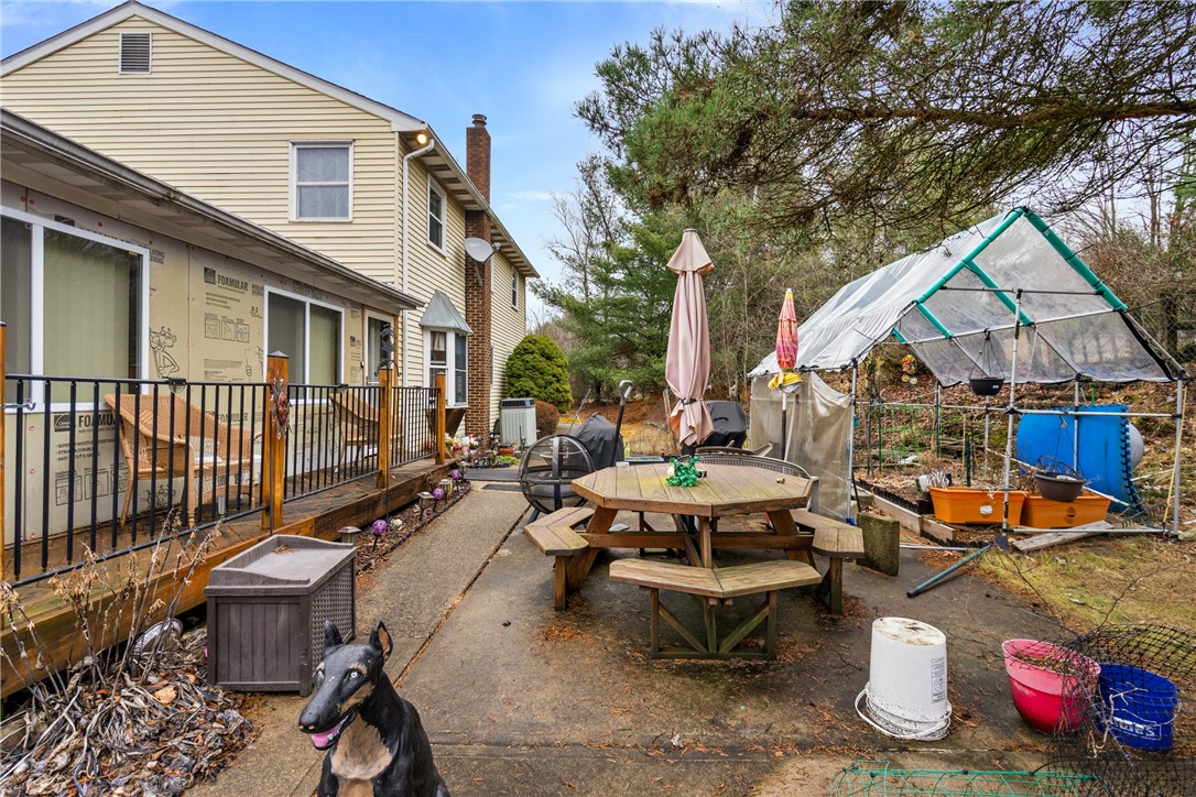 5831 Maple Grove Rd