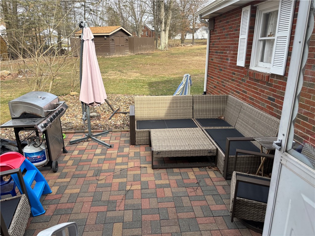 214 Warren Dr
