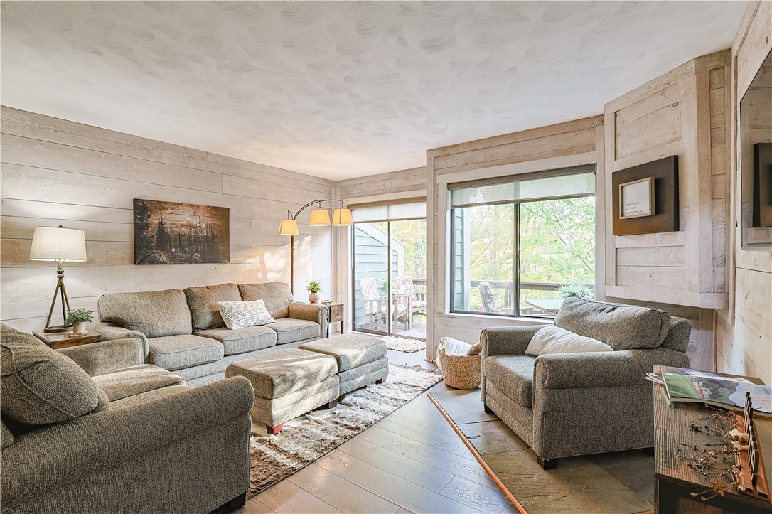 525 Kooser Cir