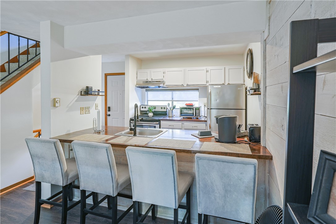 525 Kooser Cir