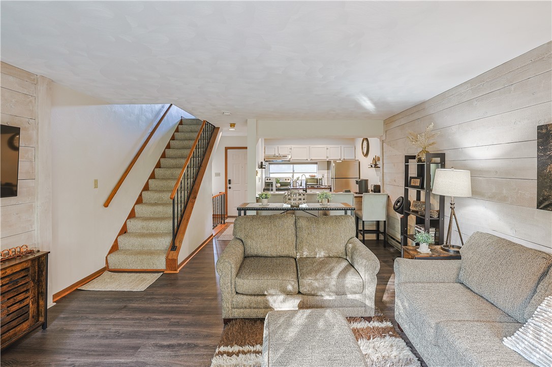 525 Kooser Cir