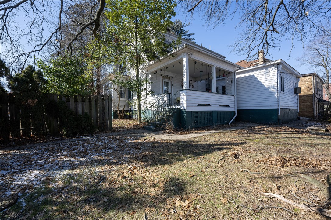 1123 Fawcett Ave