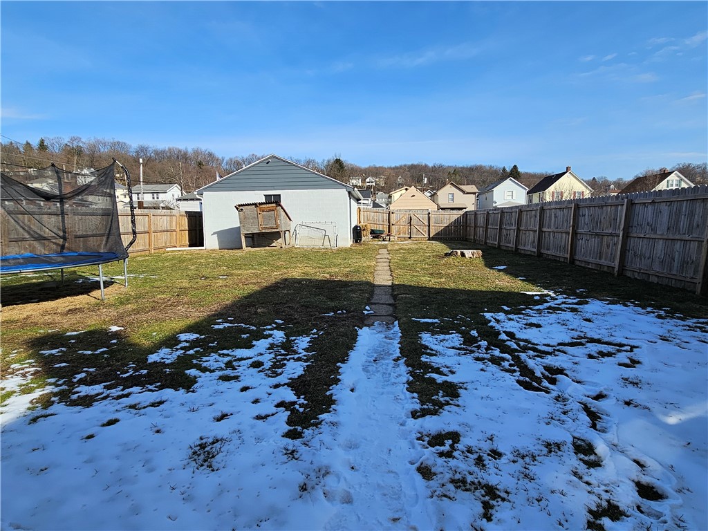 532 Line Ave