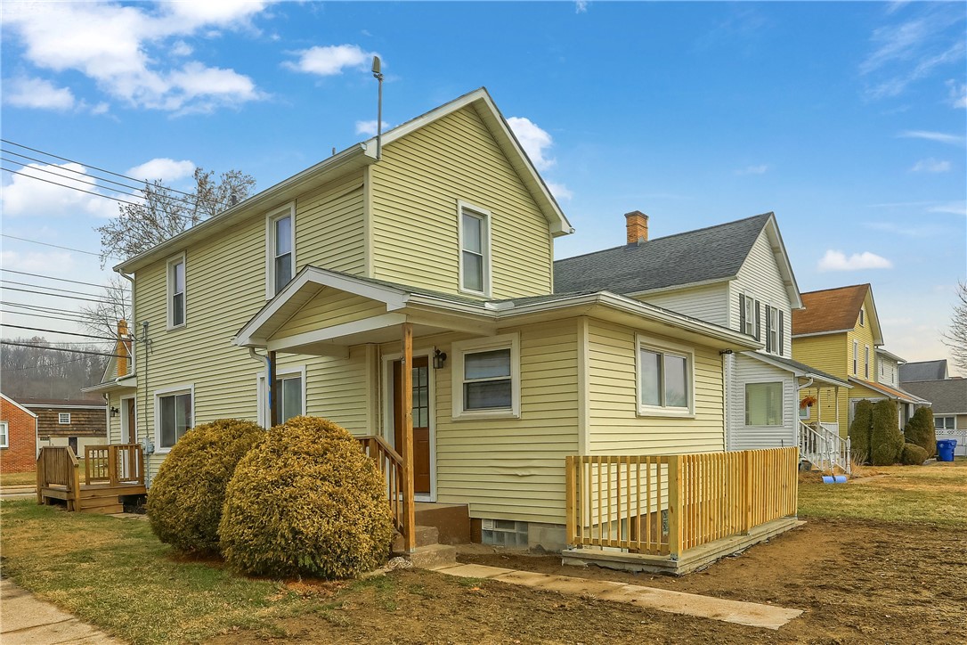237 Line Ave