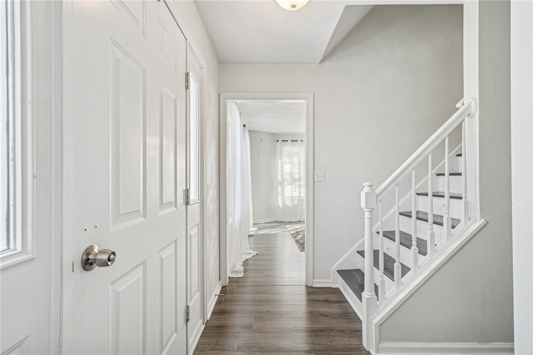128 Barrington Rdg