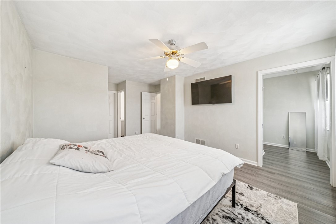 128 Barrington Rdg