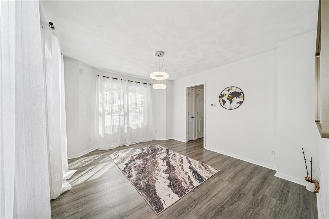 128 Barrington Rdg