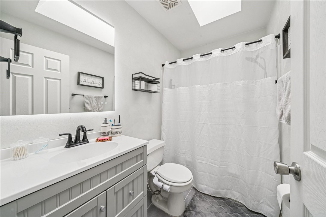 128 Barrington Rdg