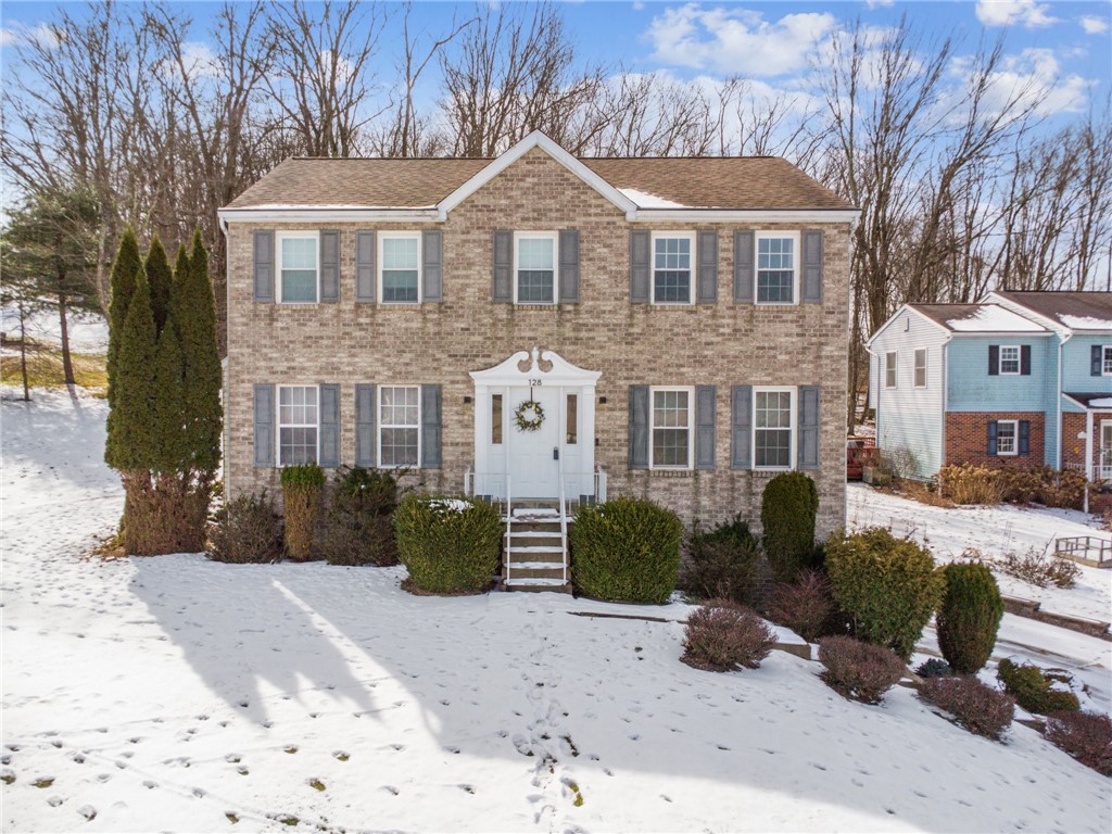 128 Barrington Rdg