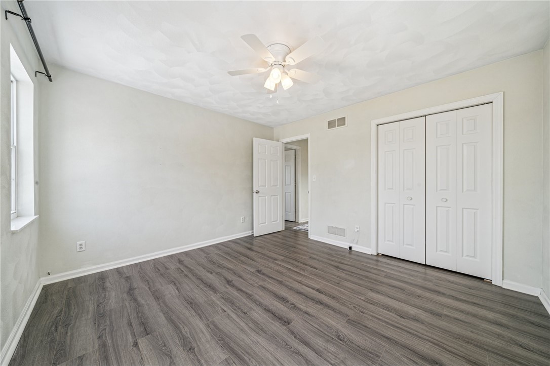 128 Barrington Rdg