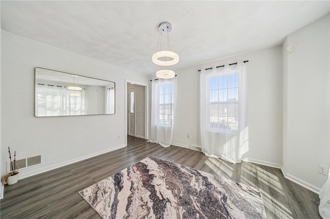128 Barrington Rdg