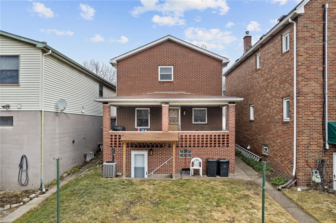 907 Lenz Ave