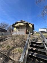 72 Bluff St