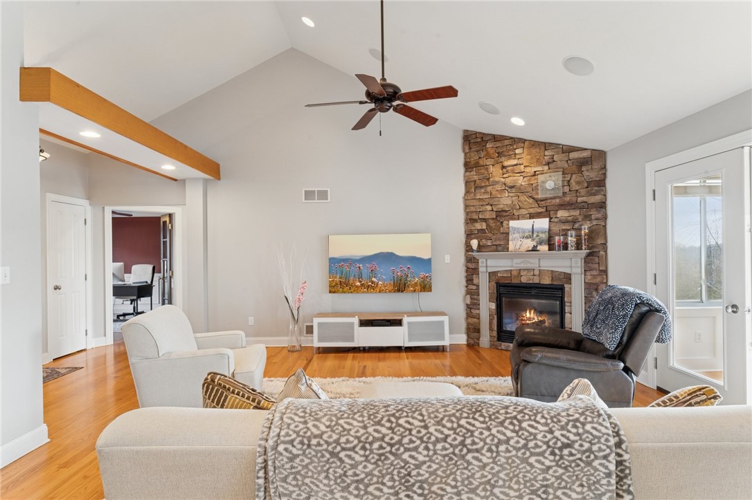 2409 Wheatland Cir