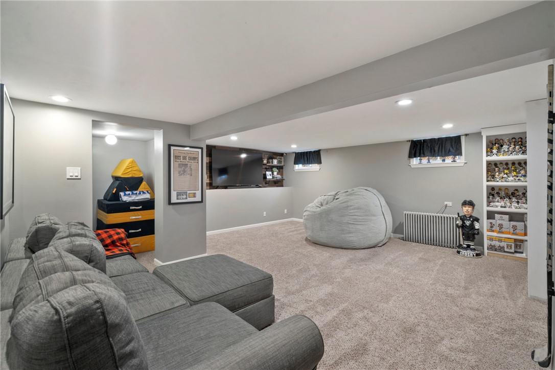 121 Danube Dr