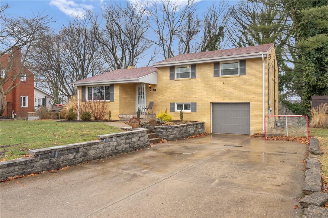121 Danube Dr