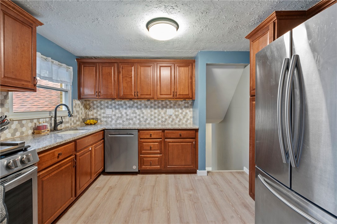 121 Danube Dr