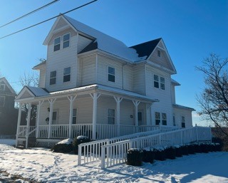 232 Pearson St