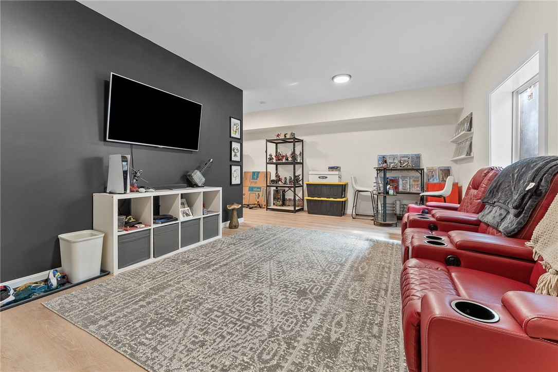 47 Green Oak Dr