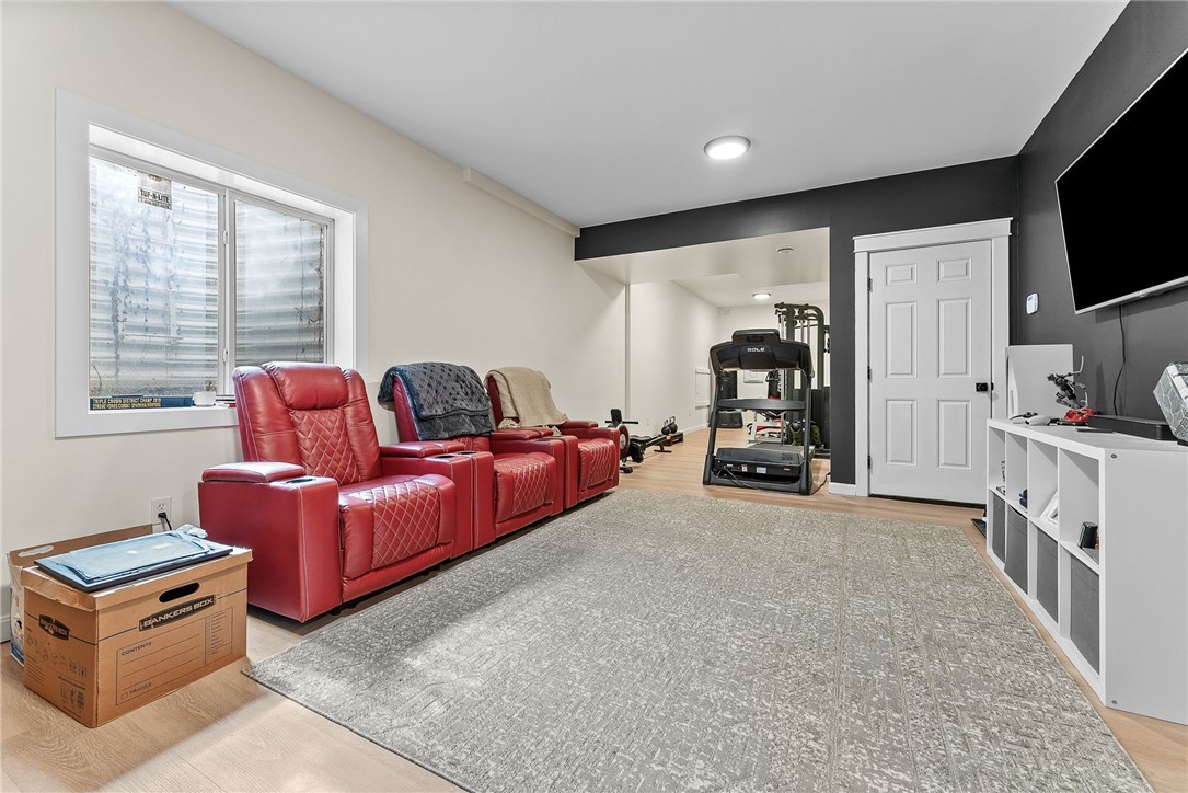 47 Green Oak Dr