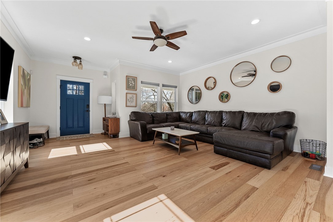 47 Green Oak Dr