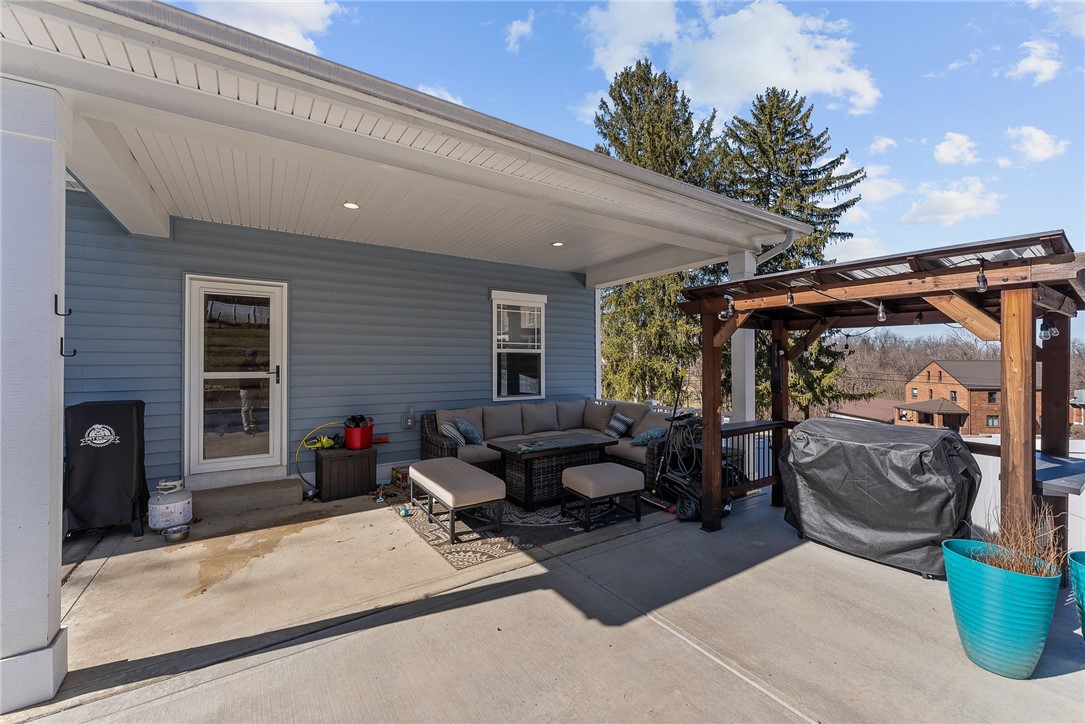 47 Green Oak Dr
