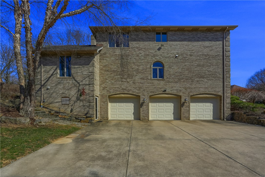 141 Pinehurst Drive