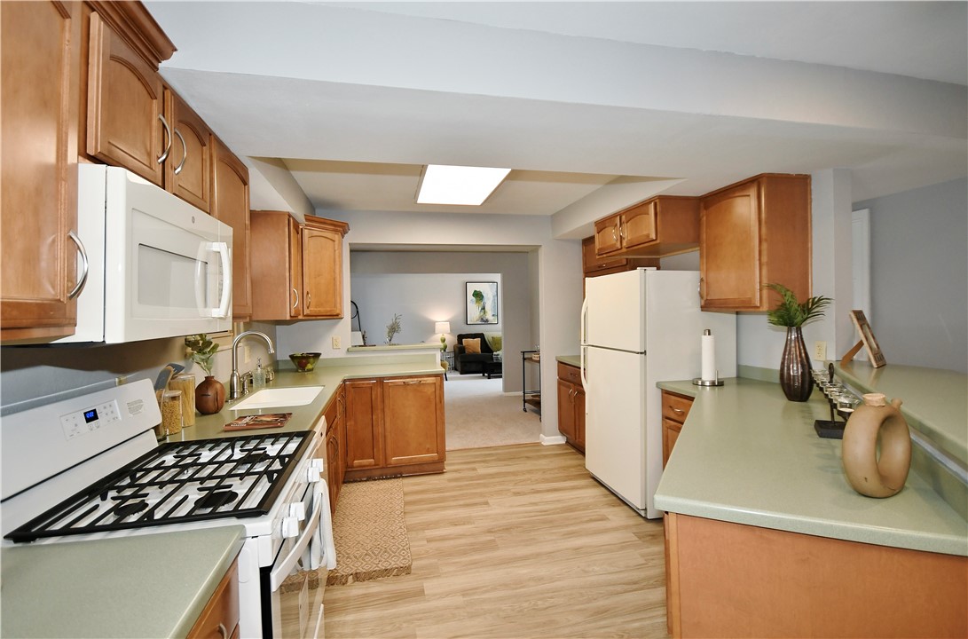 303 Crider Ln