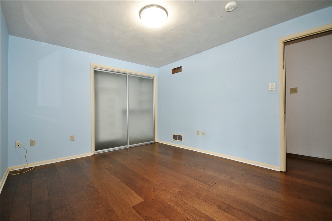 303 Crider Ln