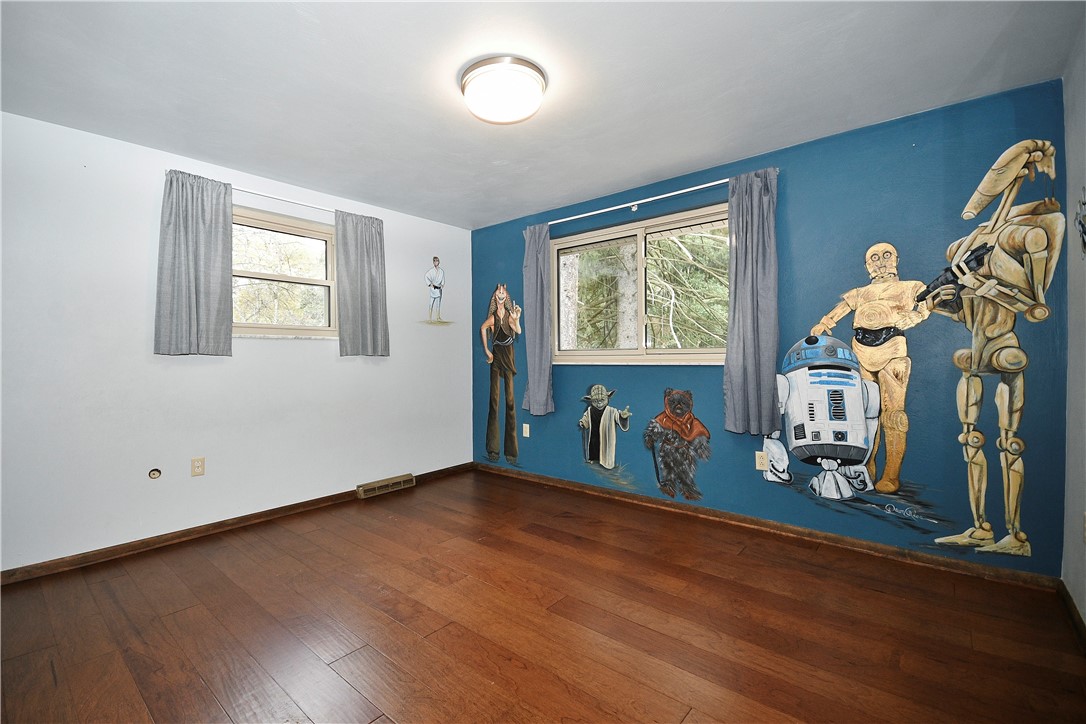 303 Crider Ln