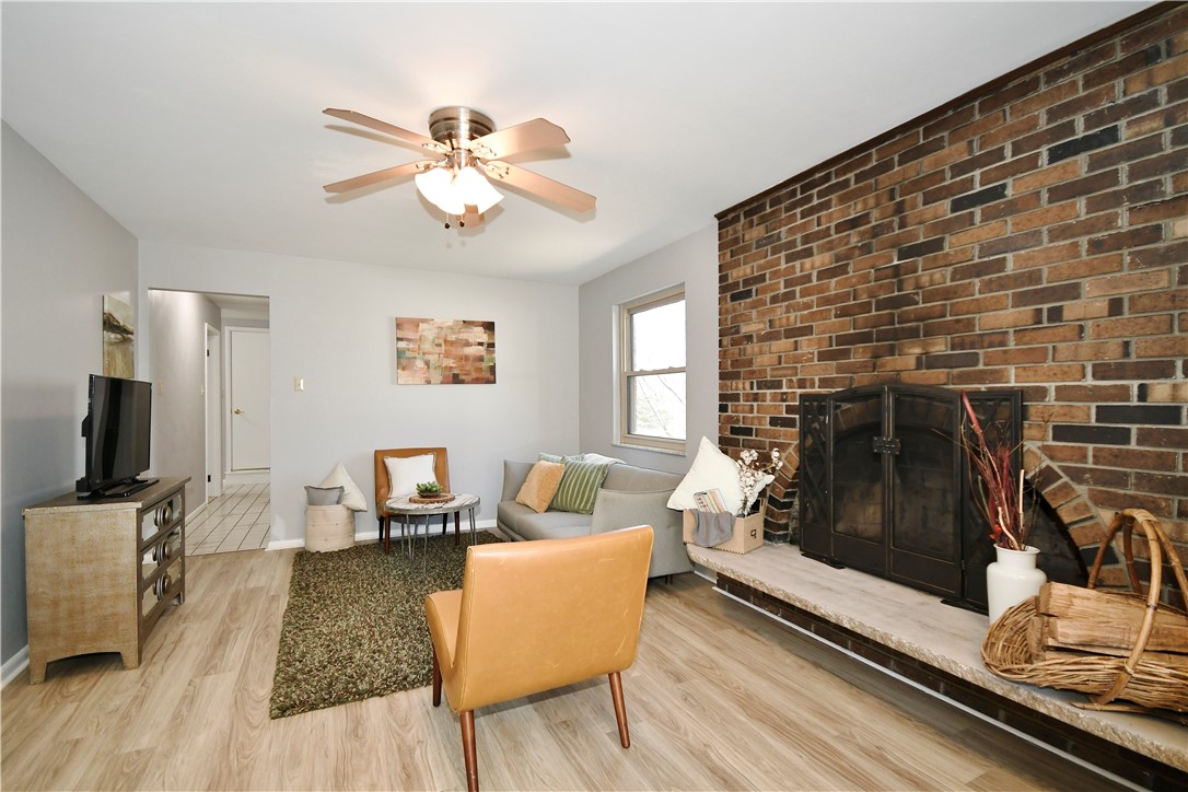303 Crider Ln