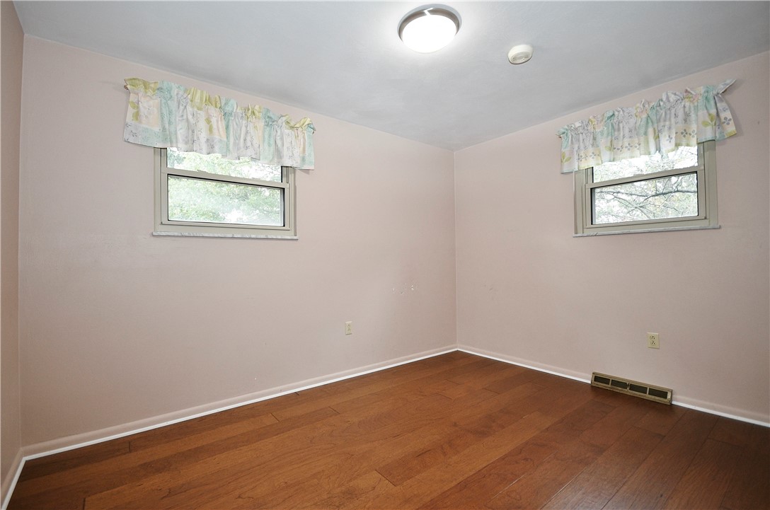 303 Crider Ln