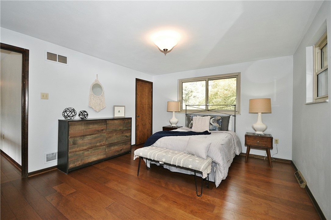 303 Crider Ln