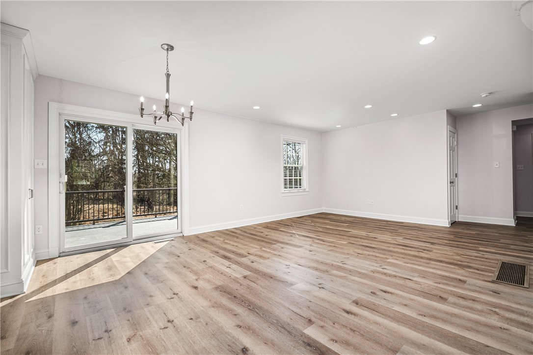 1701 Mooney Lane